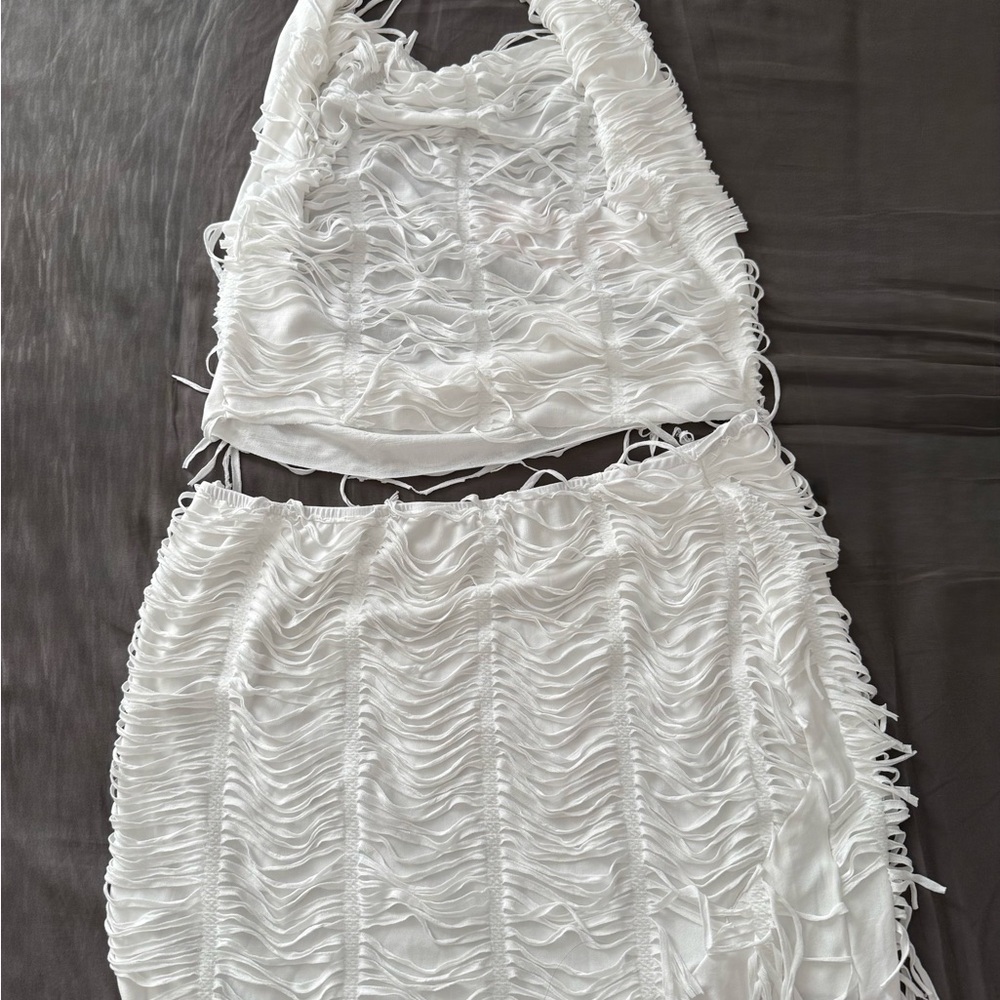 Chic White Textured Women's Ensemble